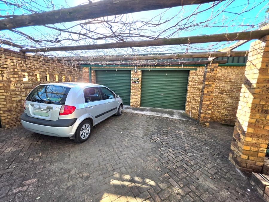5 Bedroom Property for Sale in Panorama Free State